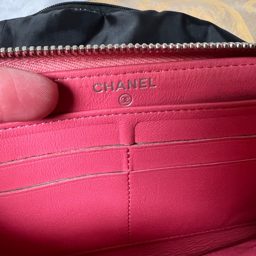 🌸 Authentic Chanel Pink Leather Wallet - Picture 6 of 6